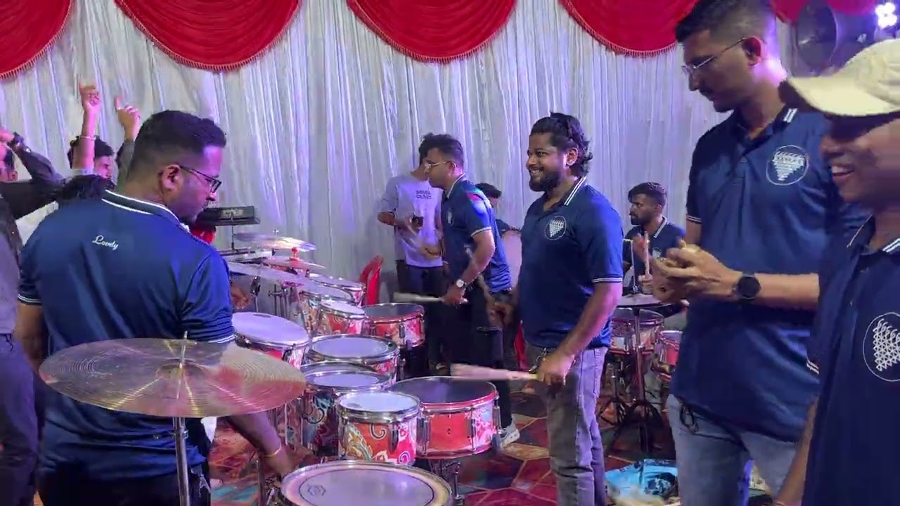  हळदी show फुल crowd नाचला || LOVELY MUSICAL GROUP ||9930712899\9930220551.