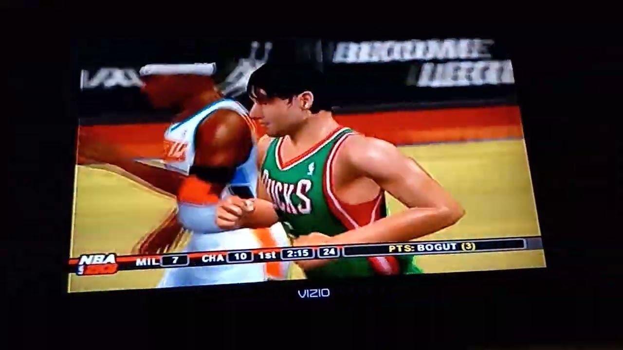 NBA 2K8 (PS2) - Milwaukee Bucks (CPU) VS. Charlotte Bobcats (CPU) (1st Quarter)