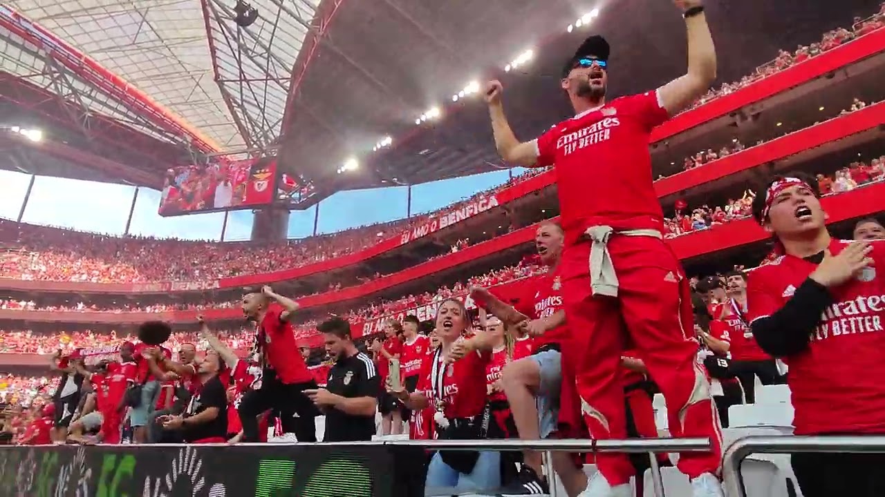Benfica campeão, 38° título, 2022-2023. Adeptos cantam eu 