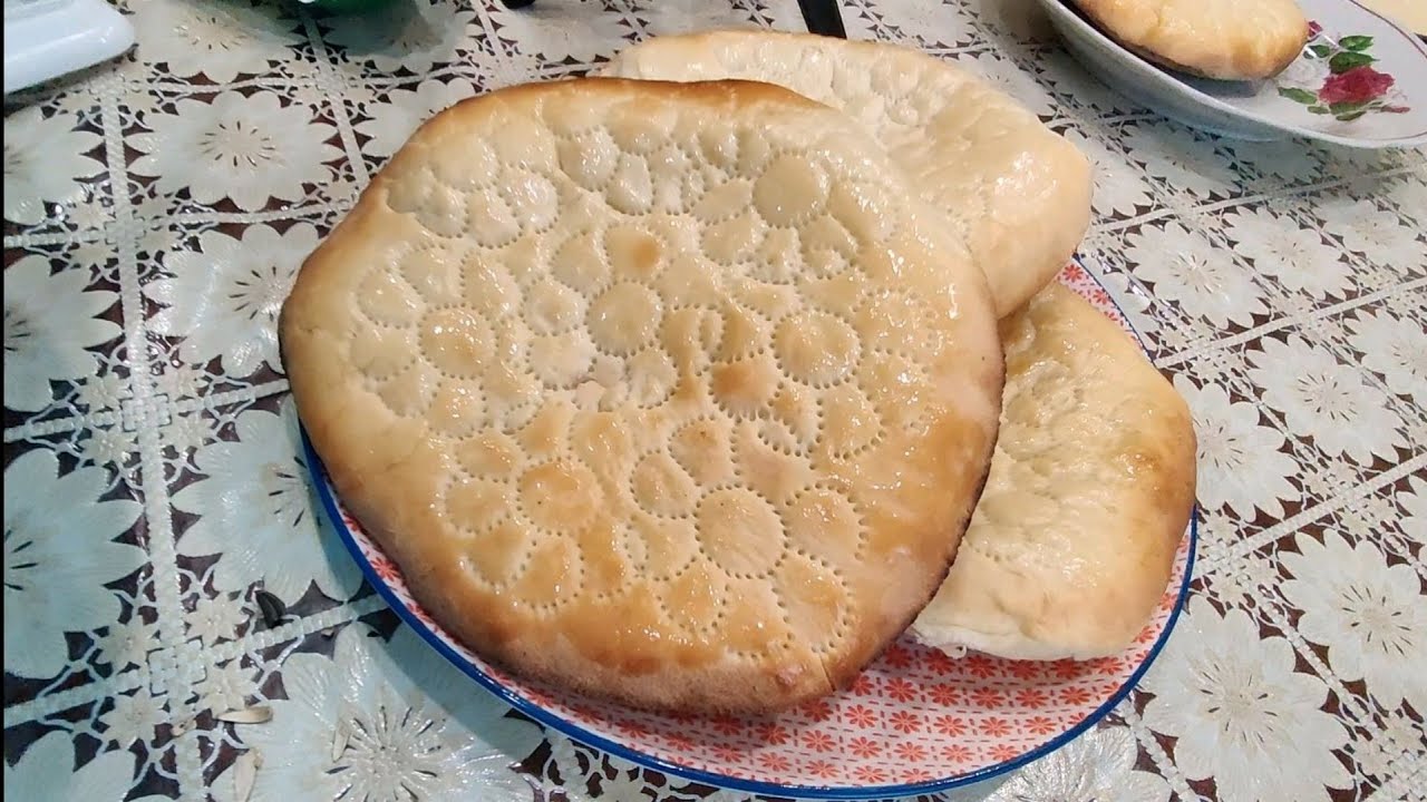 Супер ароматные лепёшки из тандыра!!Печём лепёшки в новом тандыре.