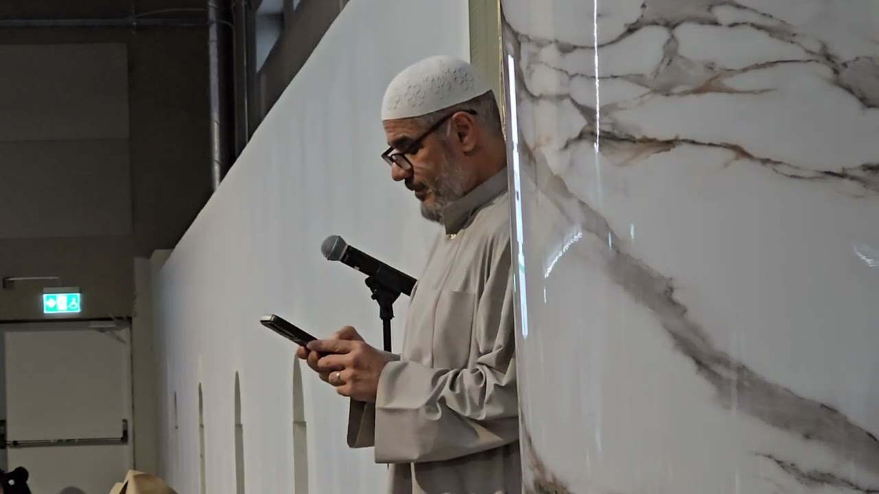 مسجد اوربرو سويد خطبة الجمعة بعنوان(التحرير من الشرك) ترجمة بلغة السويدى شيخ ابو عبدالله 2026/1/16