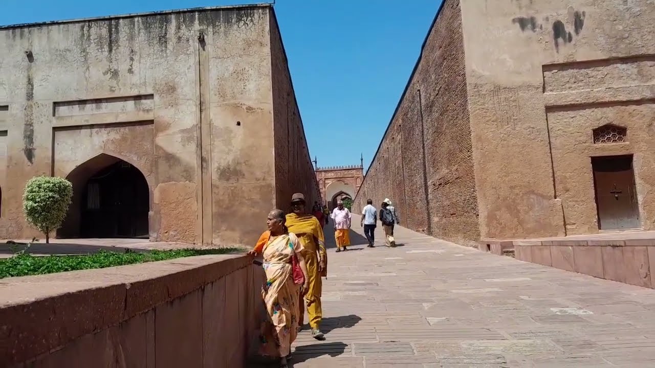 👉 आऔ अब देखें आगरा किले के वो शीन जो आपने नही देखे 