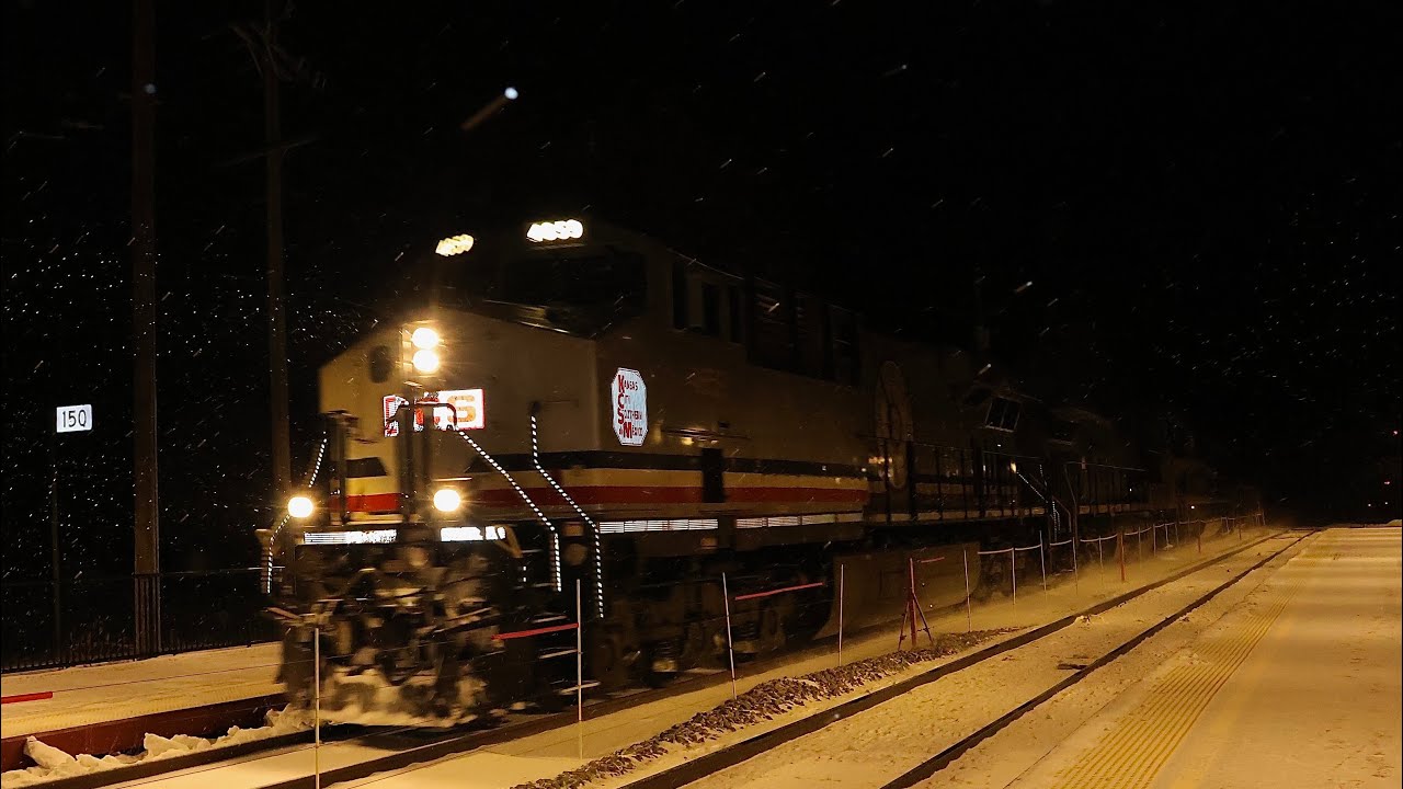 Night Railfanning At Columbus, WI Ft, KCS 4859 (Safety Starts Here) Leads CPKC 249 & More