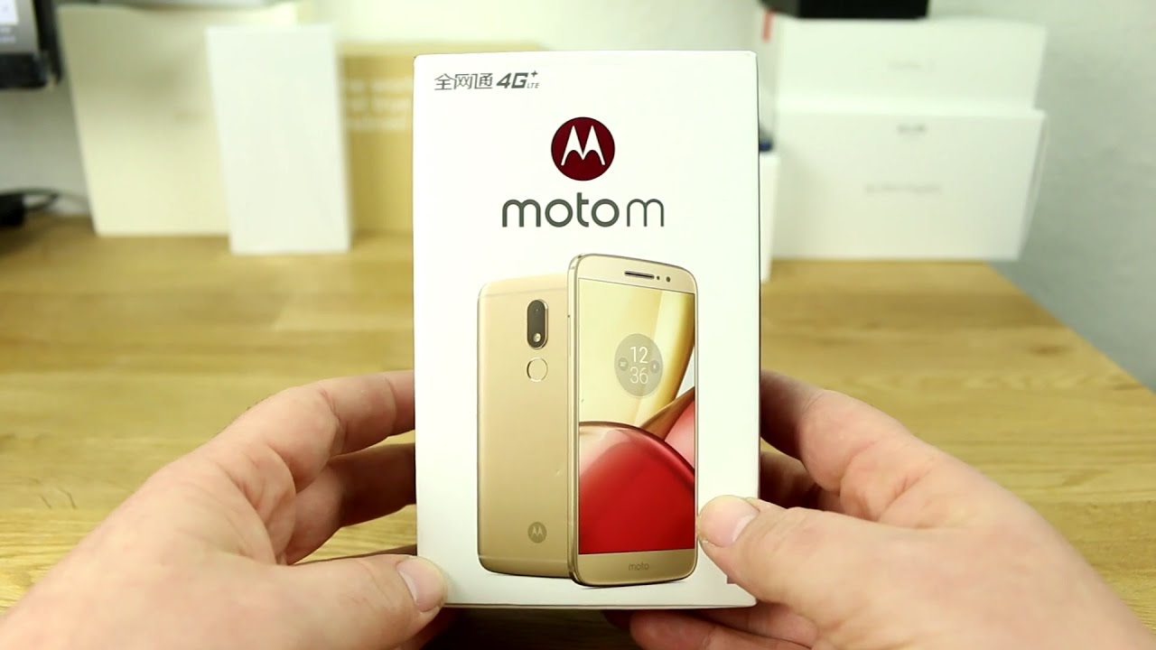 Motorola Moto M unboxing and hands on - english