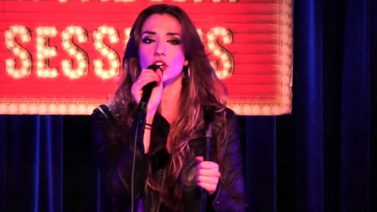 Ashley Loren - Alone (Heart)