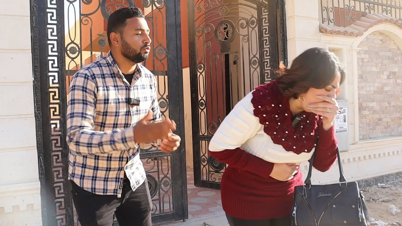 الطبيب يكتشف فتاه حامل وهى غير متزوجه فانظروا ماذا حدث