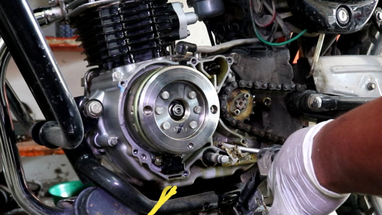 Como reparar botadura de aceite por la tapa volanta bóxer