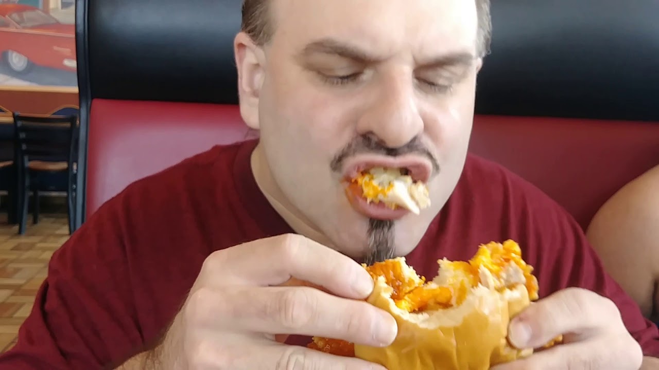 DMBLAIR eats KFC Cheeto Chicken Samitch