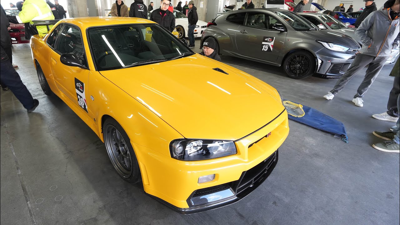 ПЕРВЫЕ ВПЕЧАТЛЕНИЯ: СОЗДАН ЛЕГЕНДАМИ: ЖЕЛТЫЙ R34 GTR НА ДИСКАХ FUJI!!