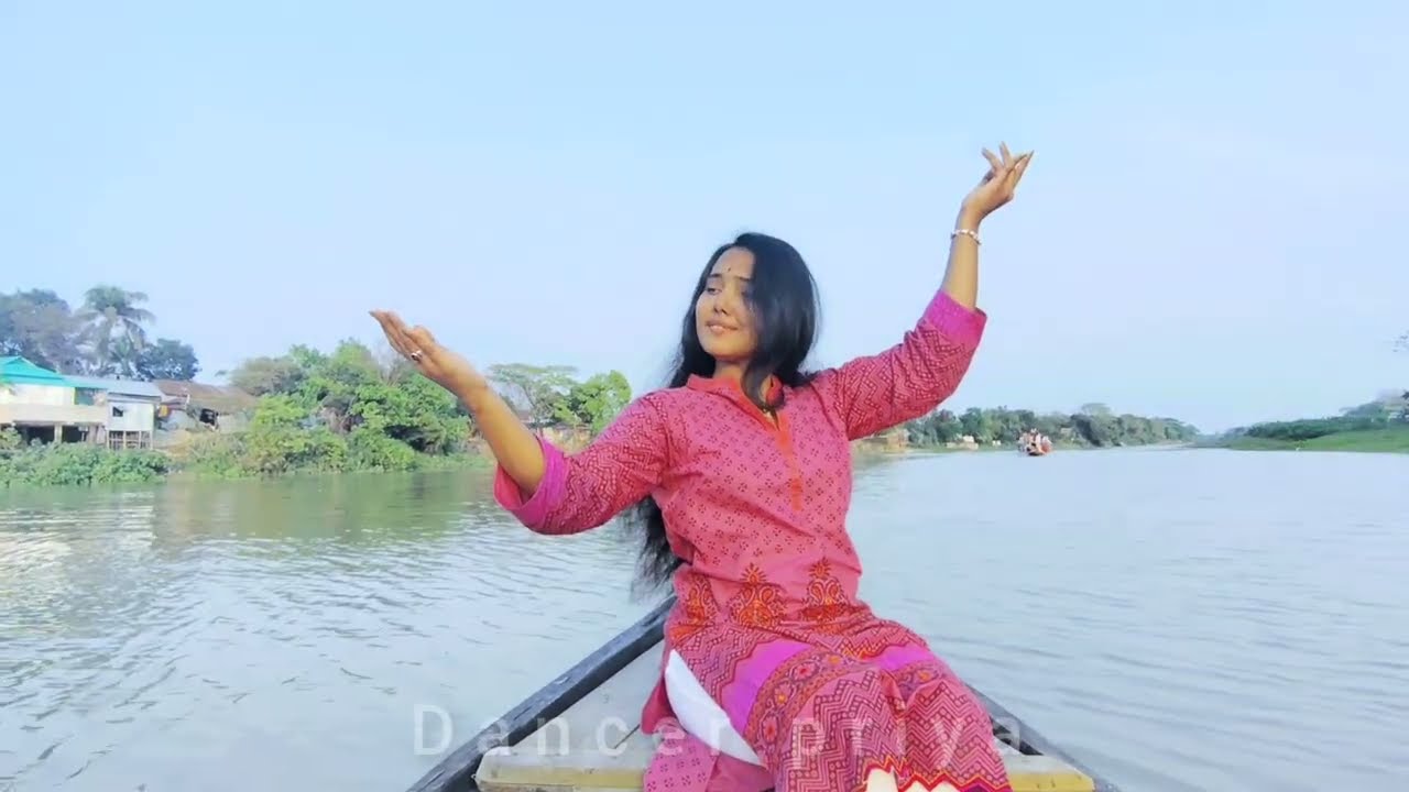 আমি আবার ক্লান্ত পথচারী | Ami Abar Klanto Pothochari | Dance Cover | Priya Das #priya#das 