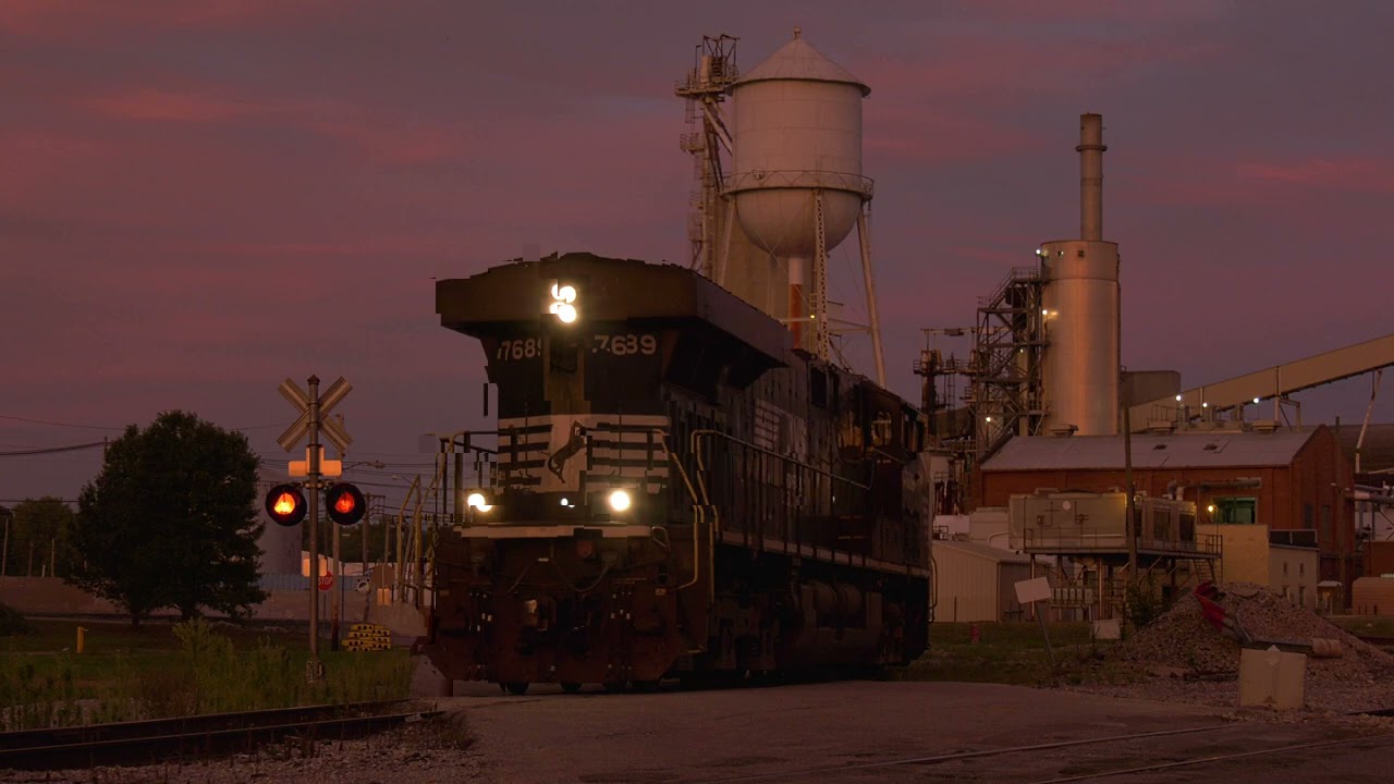 NS 7689 switches glass plant Dunkirk In, prototype won't couple on a curve! Branchline railroading
