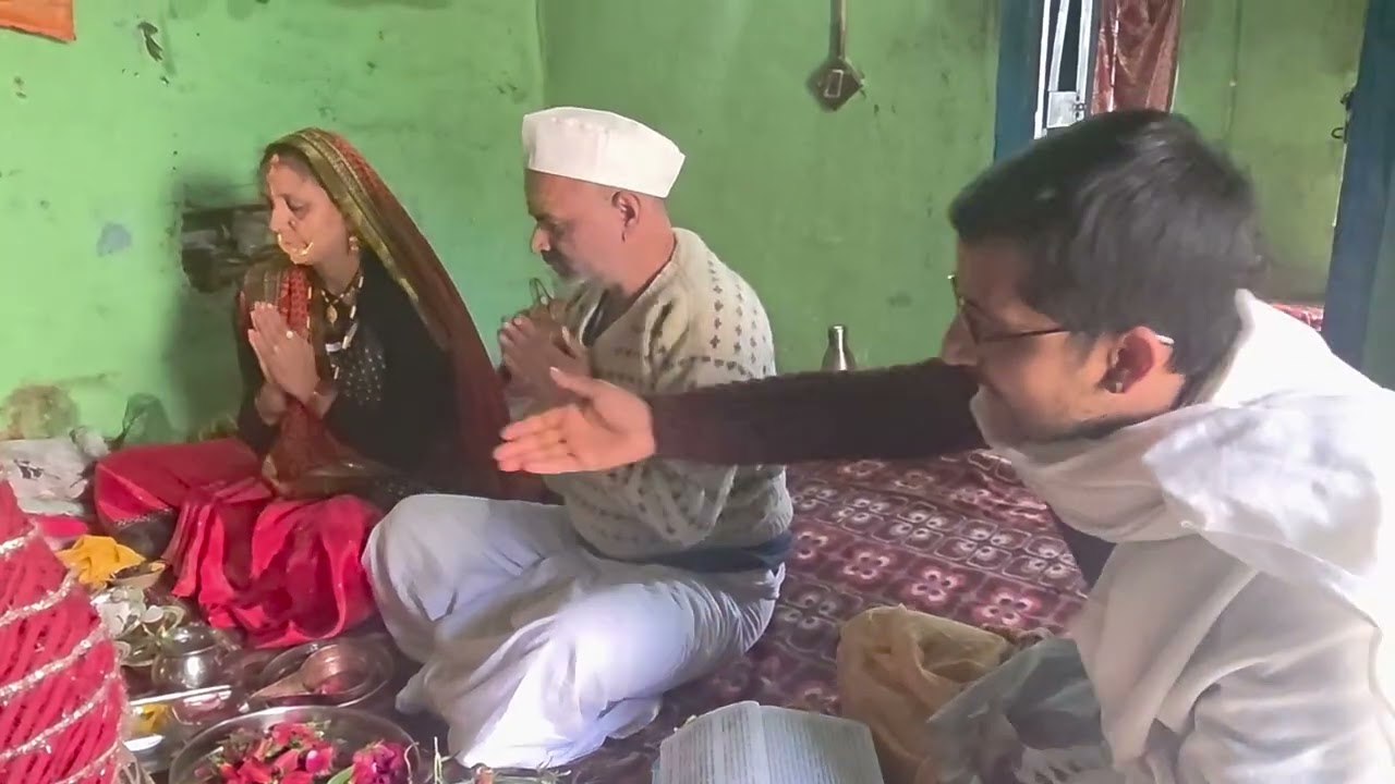 श्री श्री 1008 ईष्टदेव गोलू देवता के मंदिर में की पूजा //