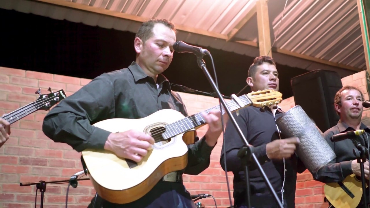 La Piña Madura - La Makia Show