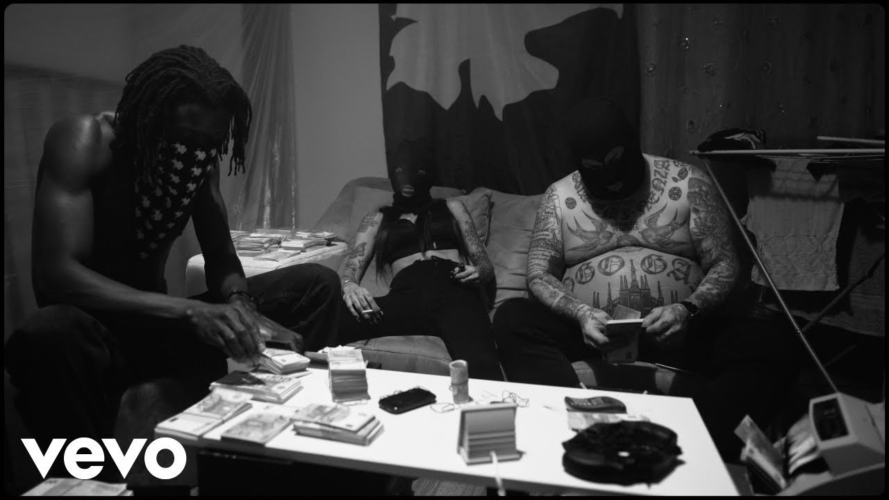 Club Dogo - In Sbatti (Visual)