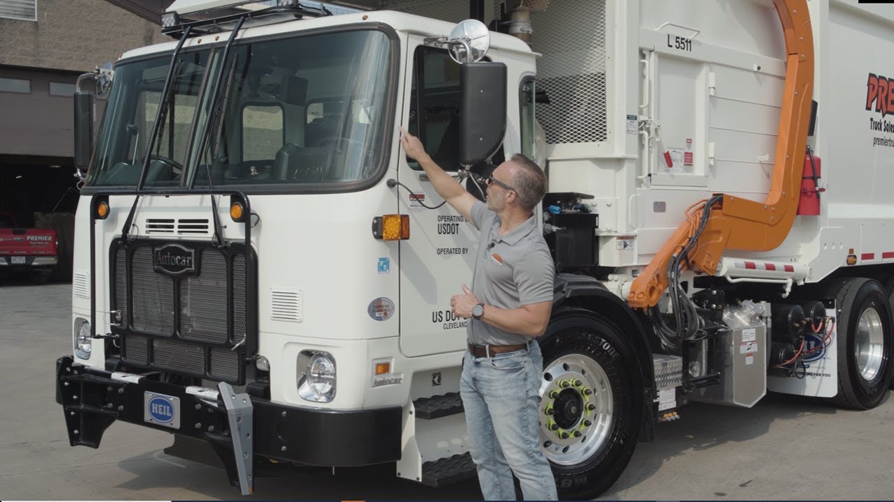 Autocar ACX64 Residential Front Loader Part 2 - Cab