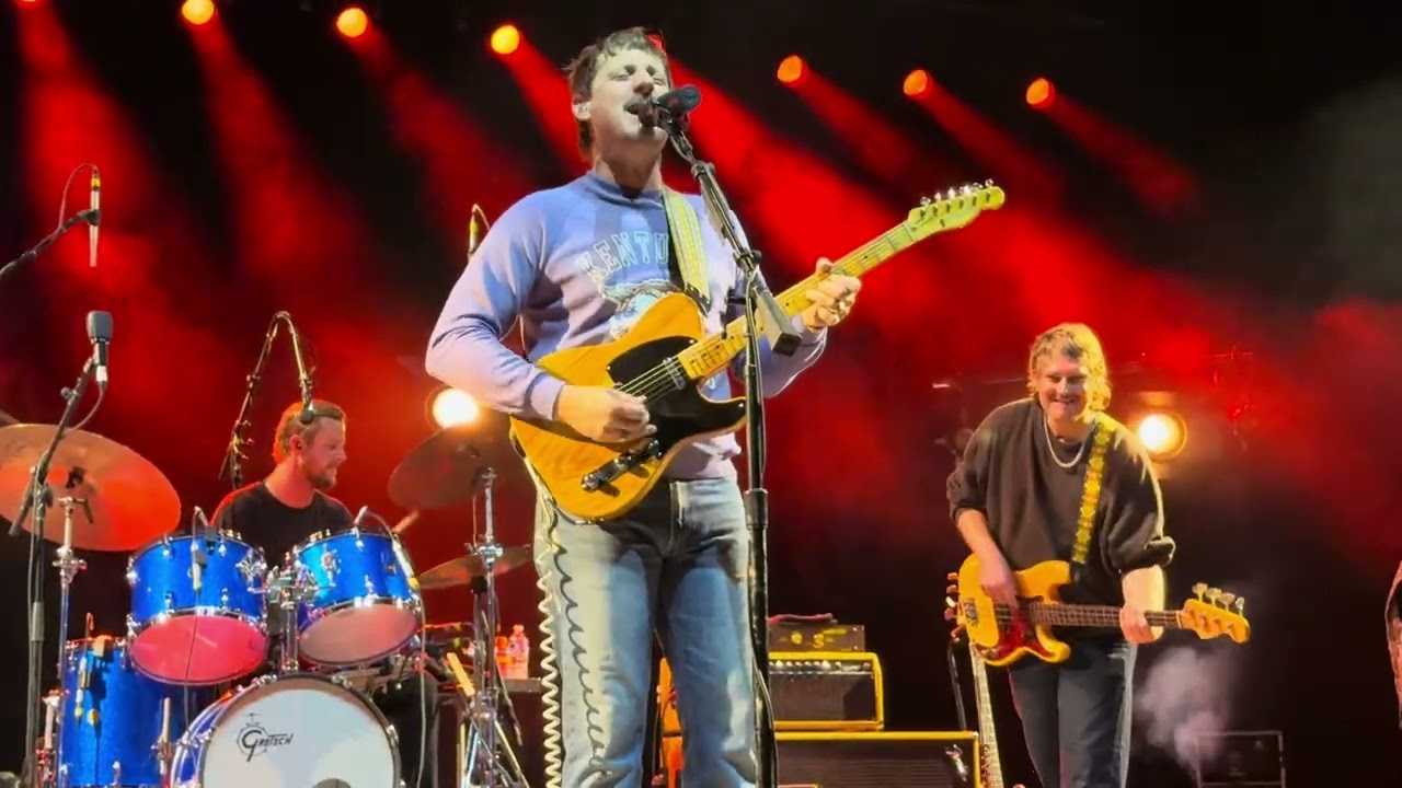 Sturgill Simpson - You can have the Crown (King Turd) / A Good Look / Lay Down Sally
