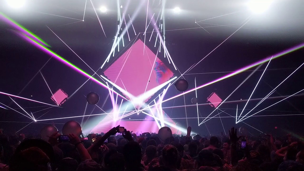 Basscenter xi closer night 2.