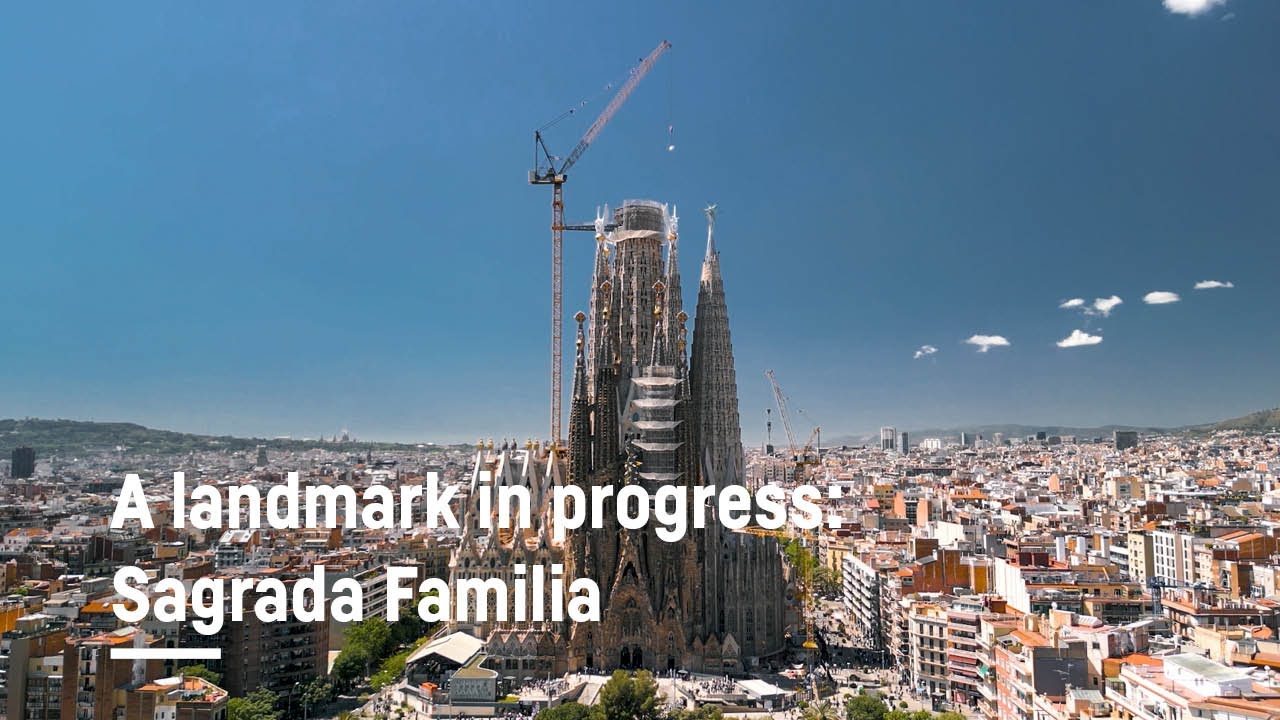 A landmark in progress: Sagrada Familia – assembly of 125 and 710 HC-L – Liebherr