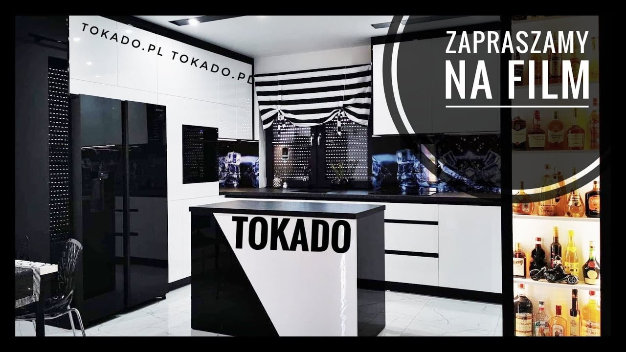 Nowoczesna czarno biała kuchnia z wyspą  #Tokado 13