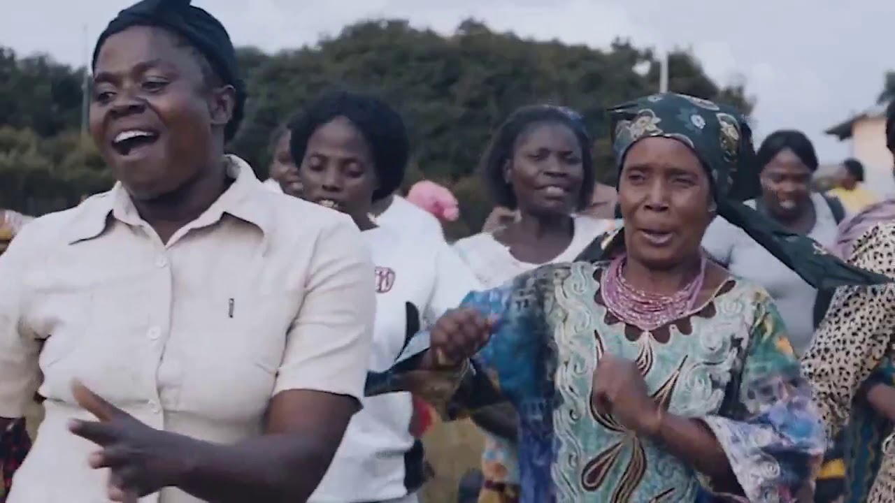 📜 Nossa #MÚSICA de AMOR à #ÁFRICA! O Reino é de vocês! ✅ #EscolasdeJesus na África no ex.tv.br
