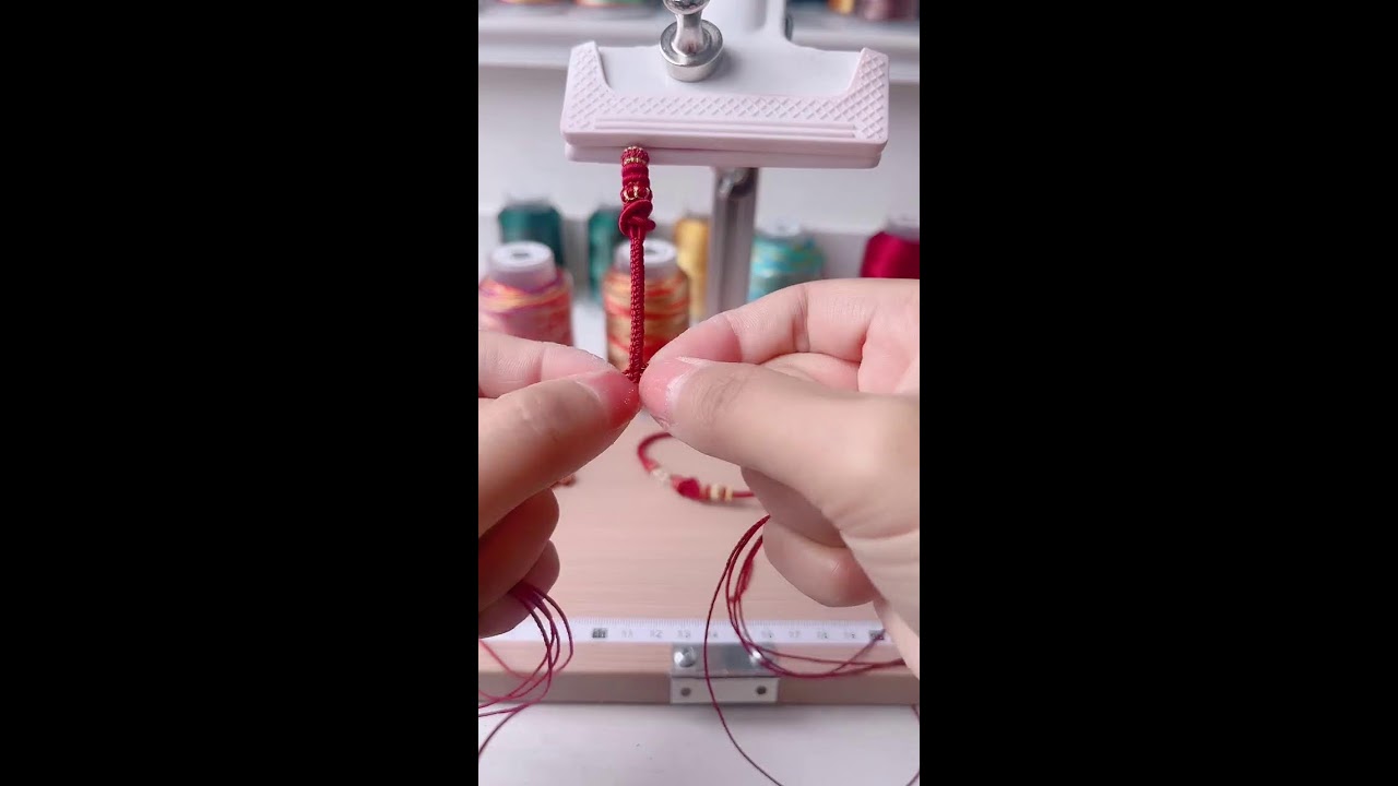 Close-Up Hand Knot Weaving | Satisfying Process 2026-01-13 