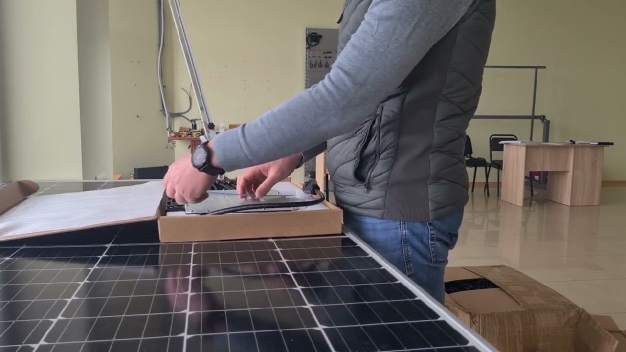 Микроинвертор мощностью 1,8 кВт