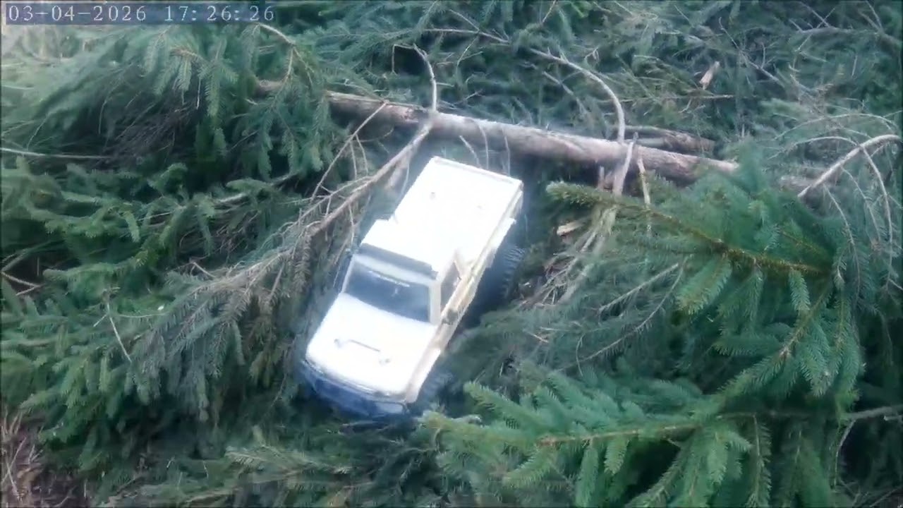 RC Absima Hilux   Rückegasse ohne Rücksicht 1