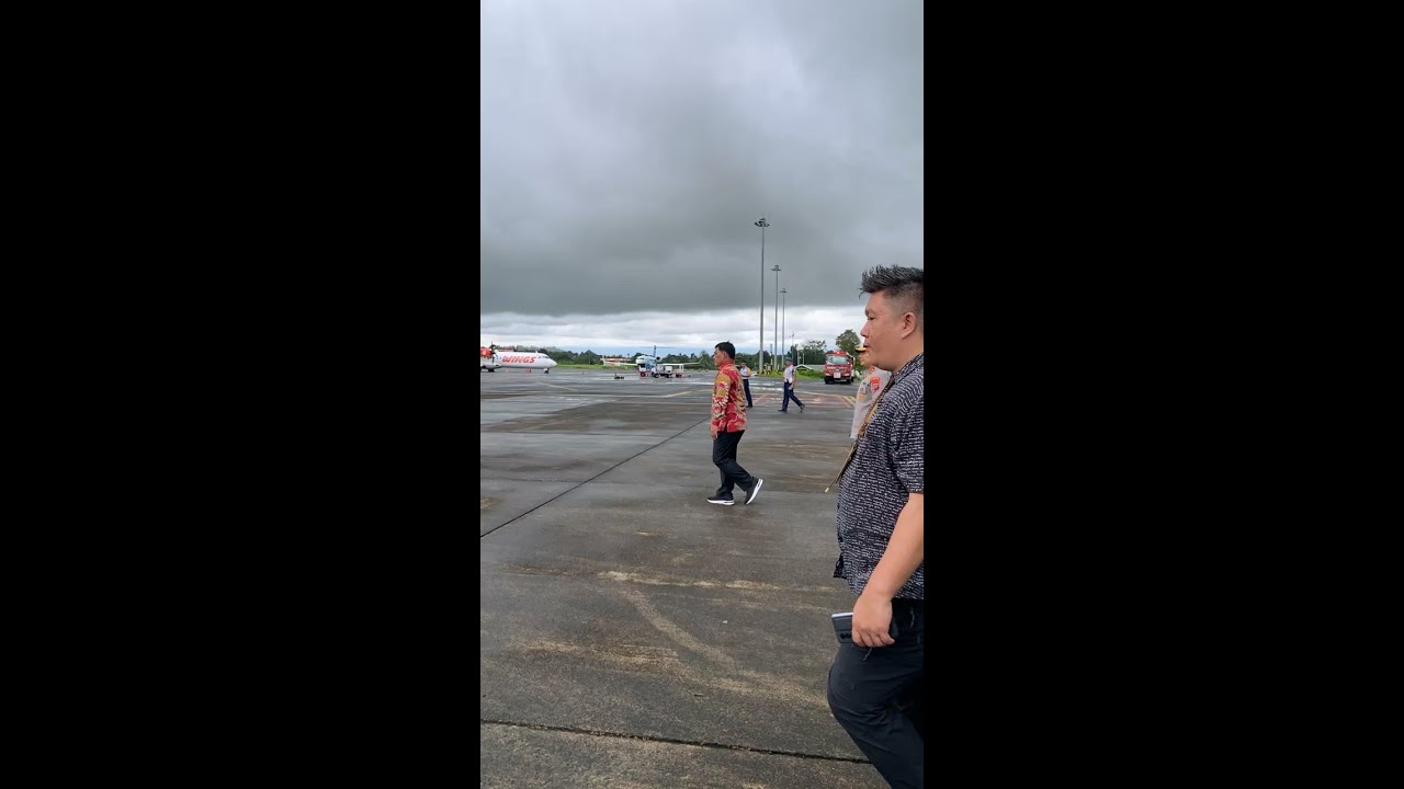 🔴LIVE REPORT - Kepala Staf Angkatan Darat Tiba di Bandara Samratulangi Manado