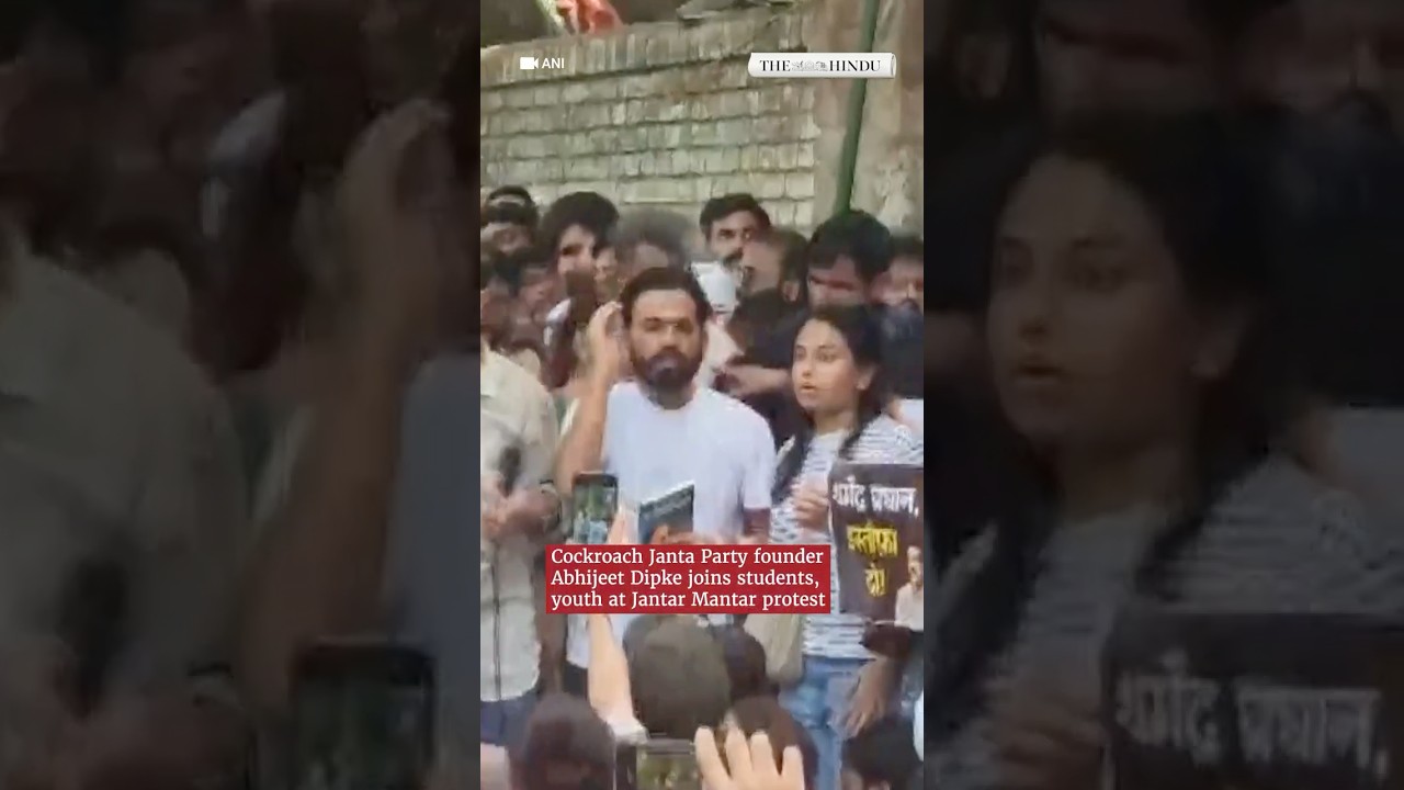 Abhijeet Dipke joins students, youth at Jantar Mantar protest