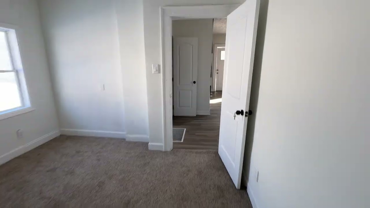 218 S Walcott - Video Walkthrough