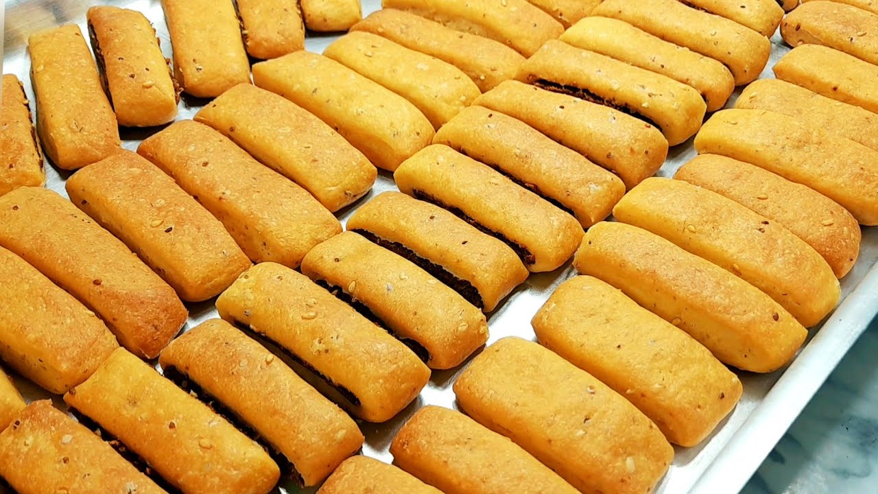 بشويه زيت من بتاع التموين وحته سمنه وهتعملي قراقيش العيد سادة وبالعجوة هشه ومقرمشة 😉👌