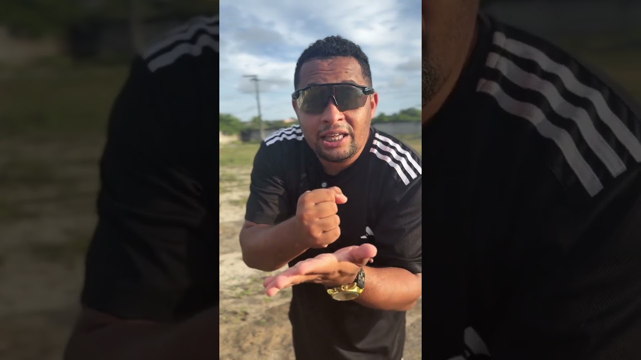 UMA PESSOA ESTÁ COM MUITA RAIVA DE VOCÊ!