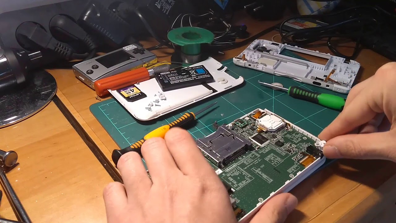 Réparation du joystick d'une 3DS XL