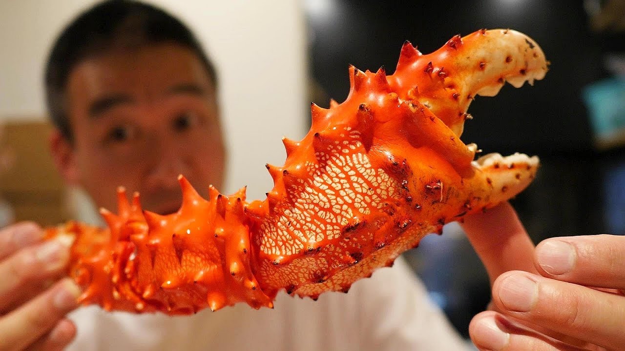 거대한 게다리살로 유명한 그 중국요리를 살짝 일식풍으로...Easy Giant Blue King Crab's Leg with Egg Recipe!