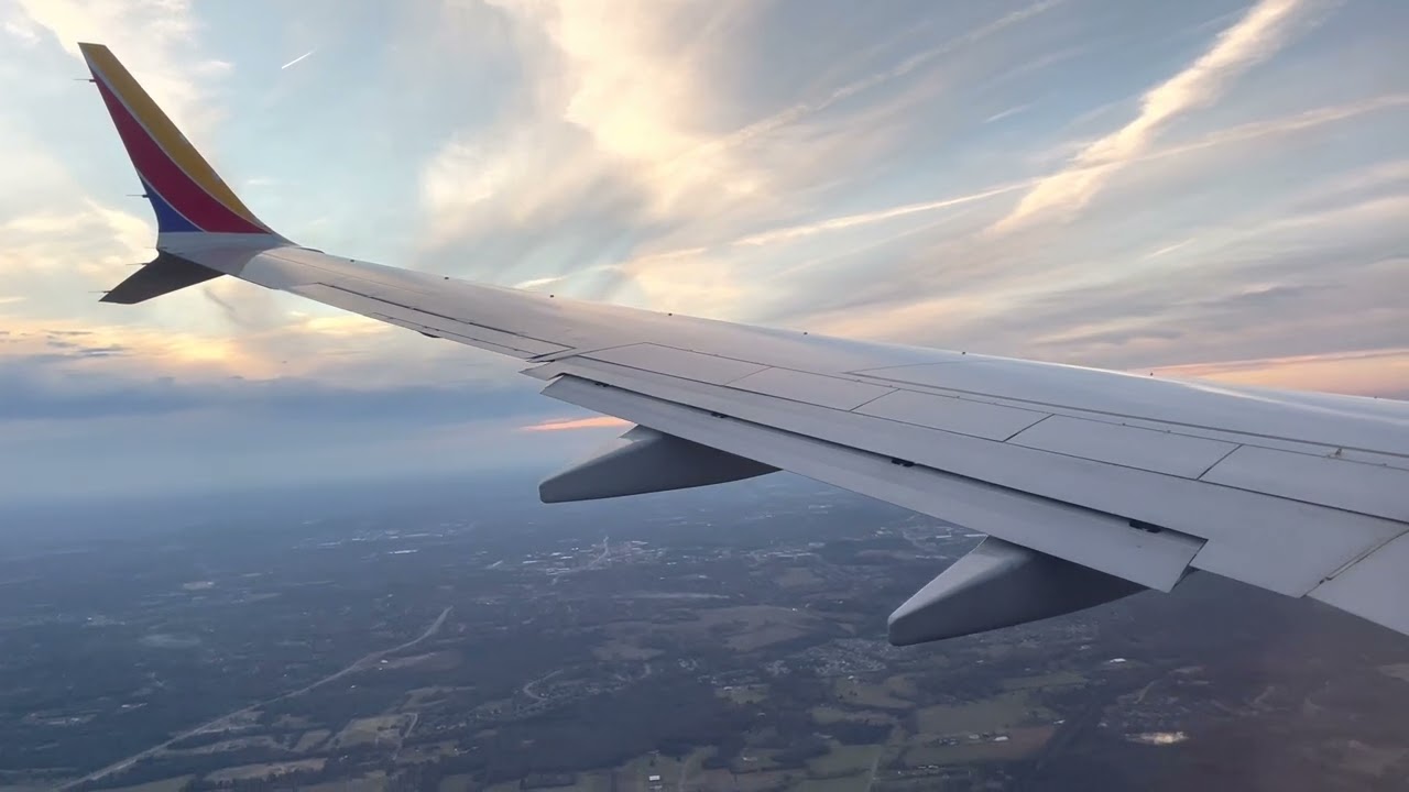 Southwest Airlines 737 MAX8 Landing in Nashville (BNA)