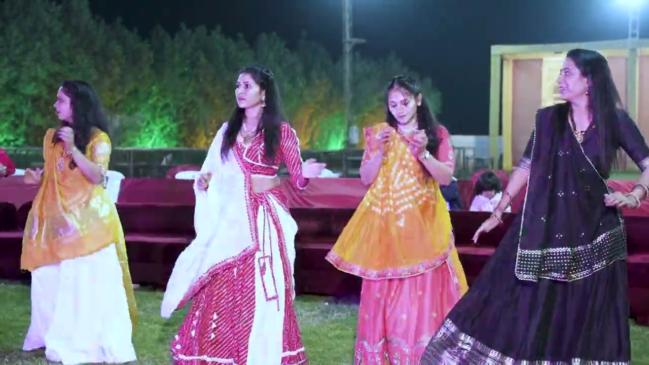 Garba 2025 | Nonstop Energy & Love | Drashti & Maulik’s Garba |