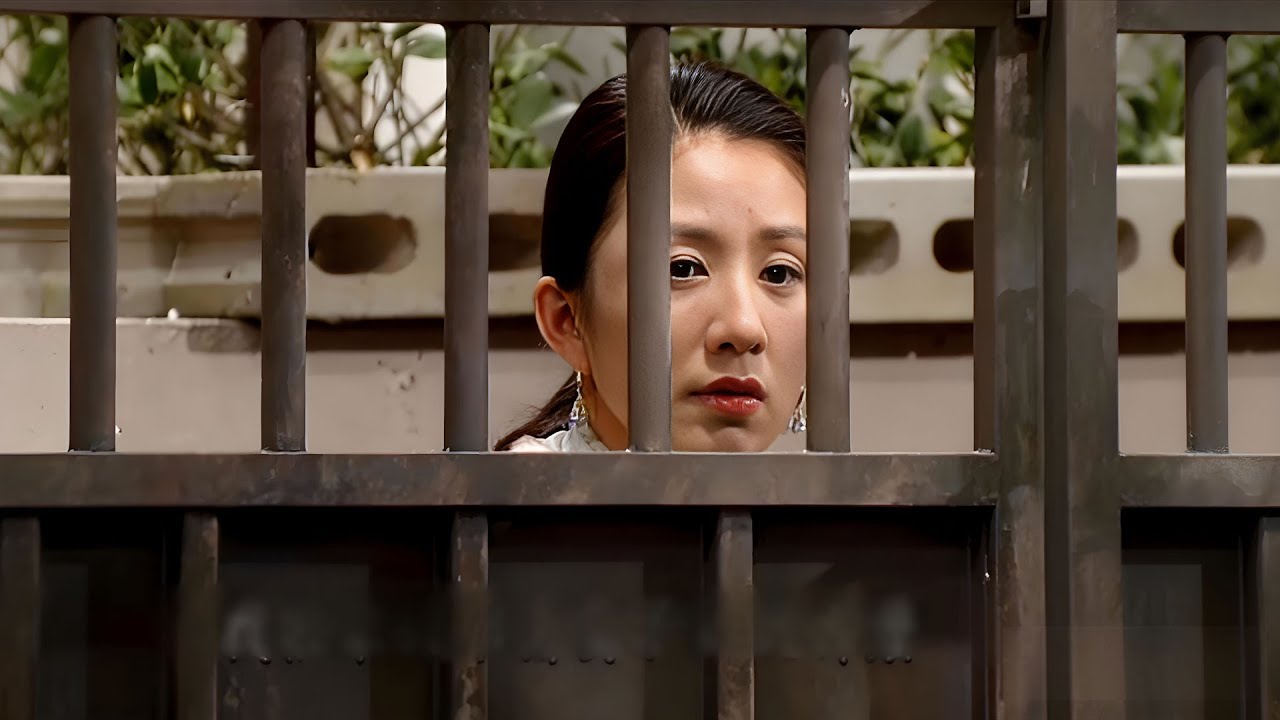 She Waited 7 Years For Her Missing Husband... But He Had Already Started A New Family.
