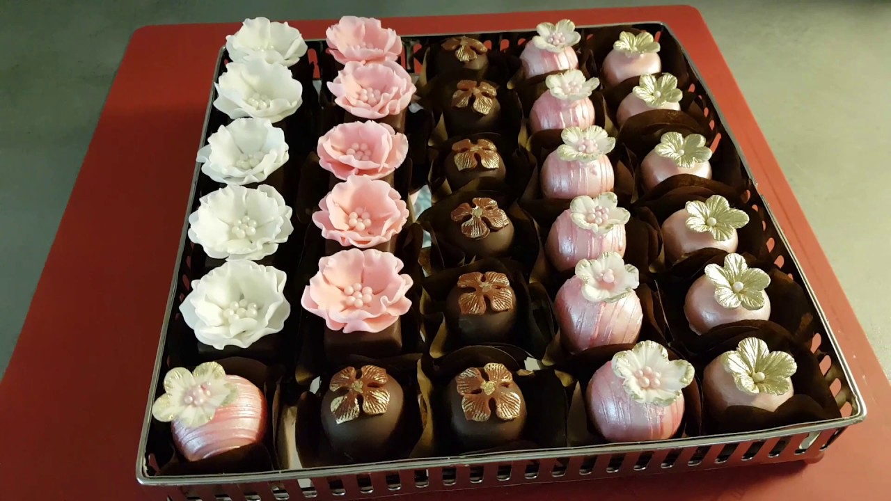 APRENDA A FAZER FLORES PARA DOCES -  Luzia Oliveira