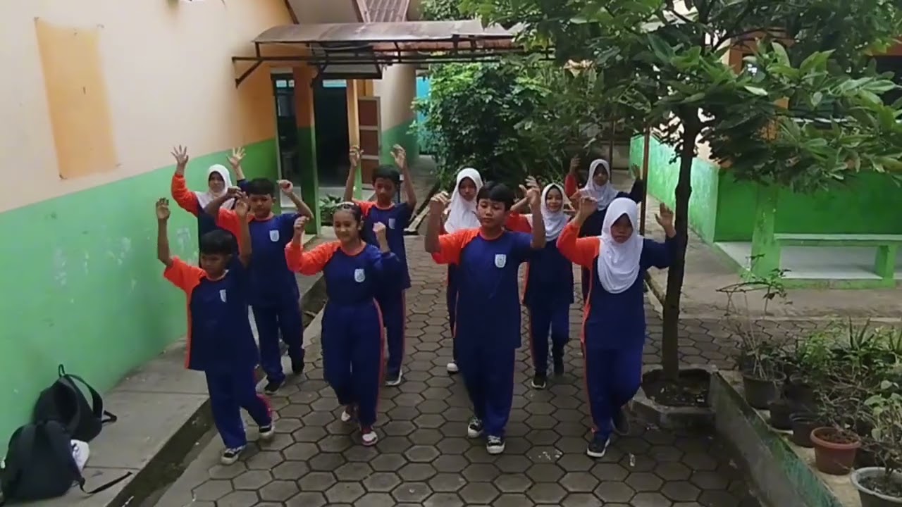 SENAM SMPN 1 TAMANSARI KELAS 7F KELOMPOK 4