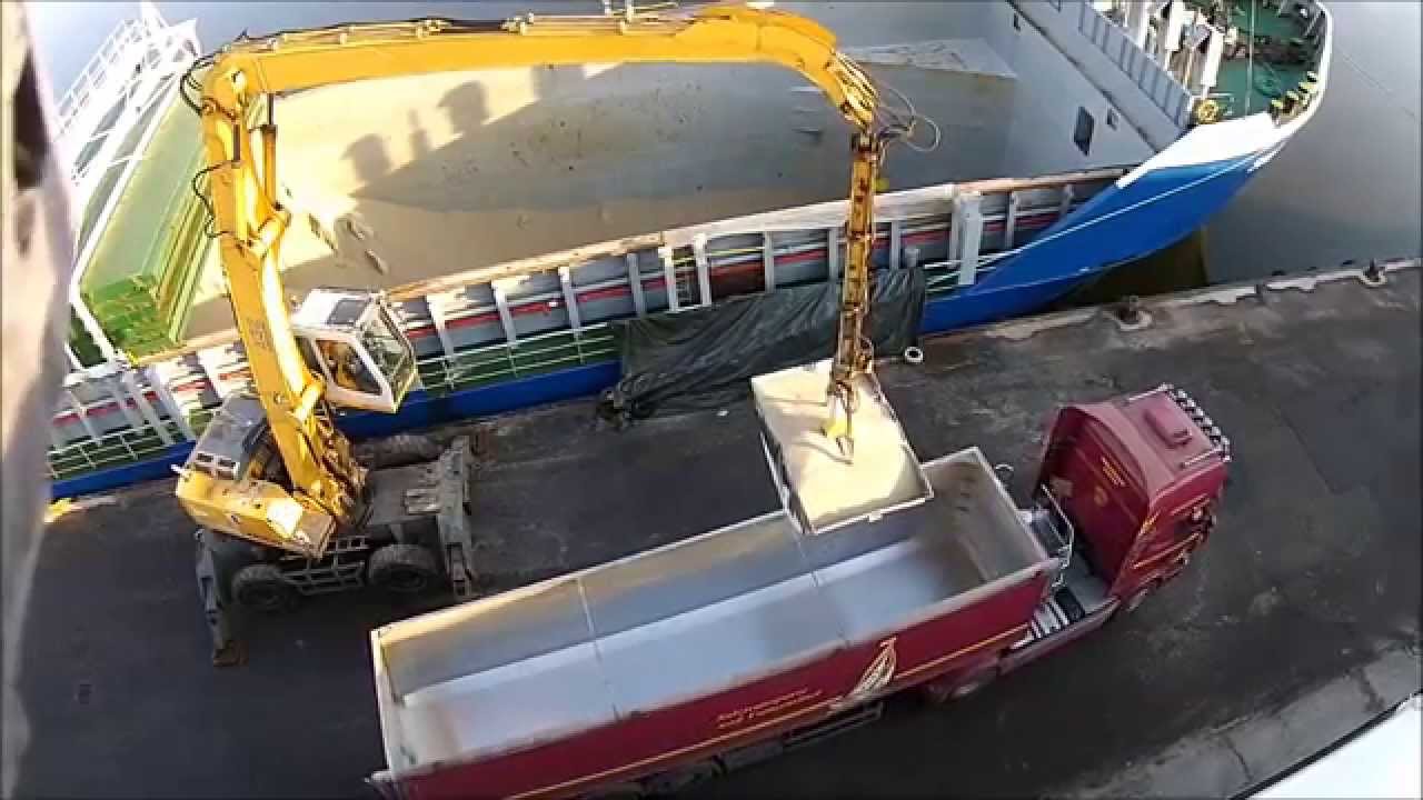 Umschlag am Schlutupkai in Lübeck