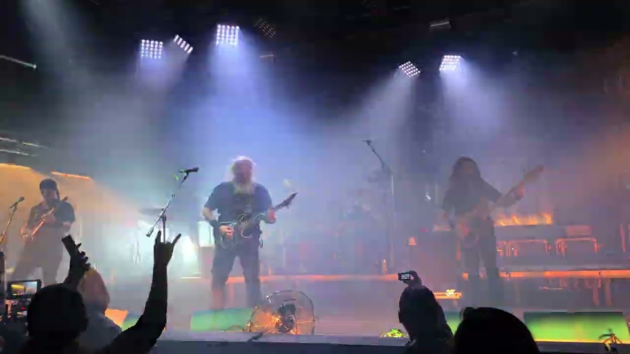 Bucovina - Asteapta-ma dincolo de moarte (live at Arenele Romane 13.12.2025)