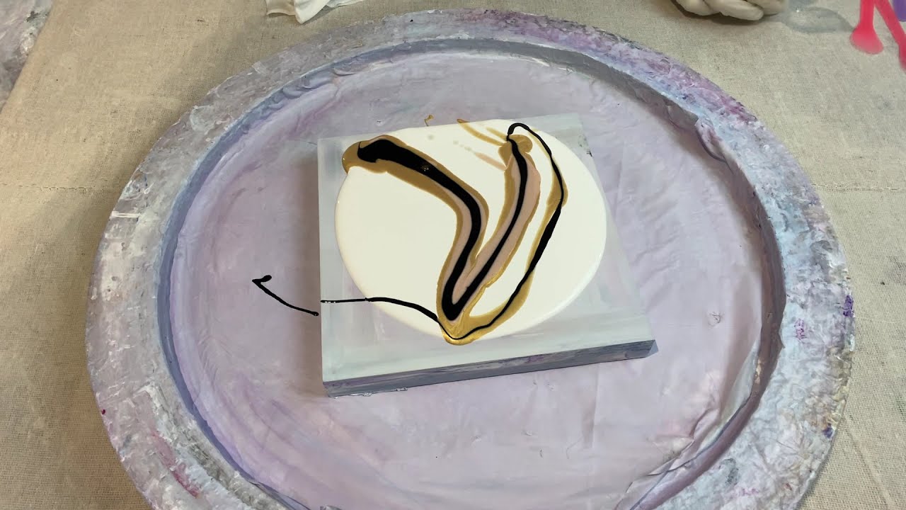 138. Sheleeart Australian Fluid Artist - 4 Colour Simple Negative Space Swipe