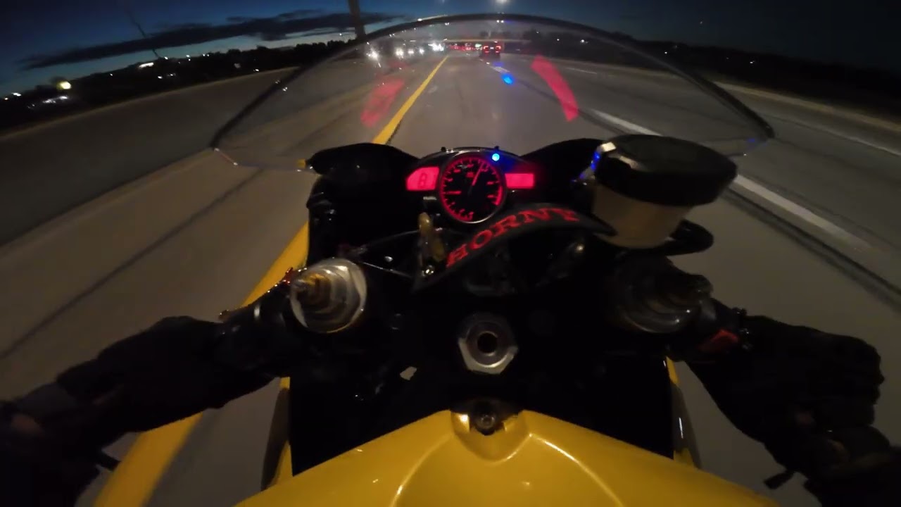 YAMAHA R6 PUSHING LIMITS | FAST HIGHWAY NIGHT RIDE | 4K POV