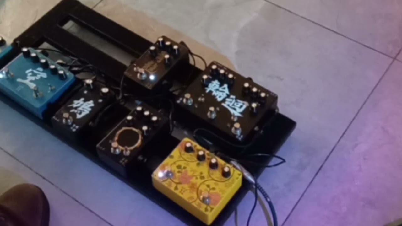 Peony Gate Fuzz & Aura Pitch Shift Chorus: Dual Pedal Demo for Psychedelic Guitar Tones! 🎸✨
