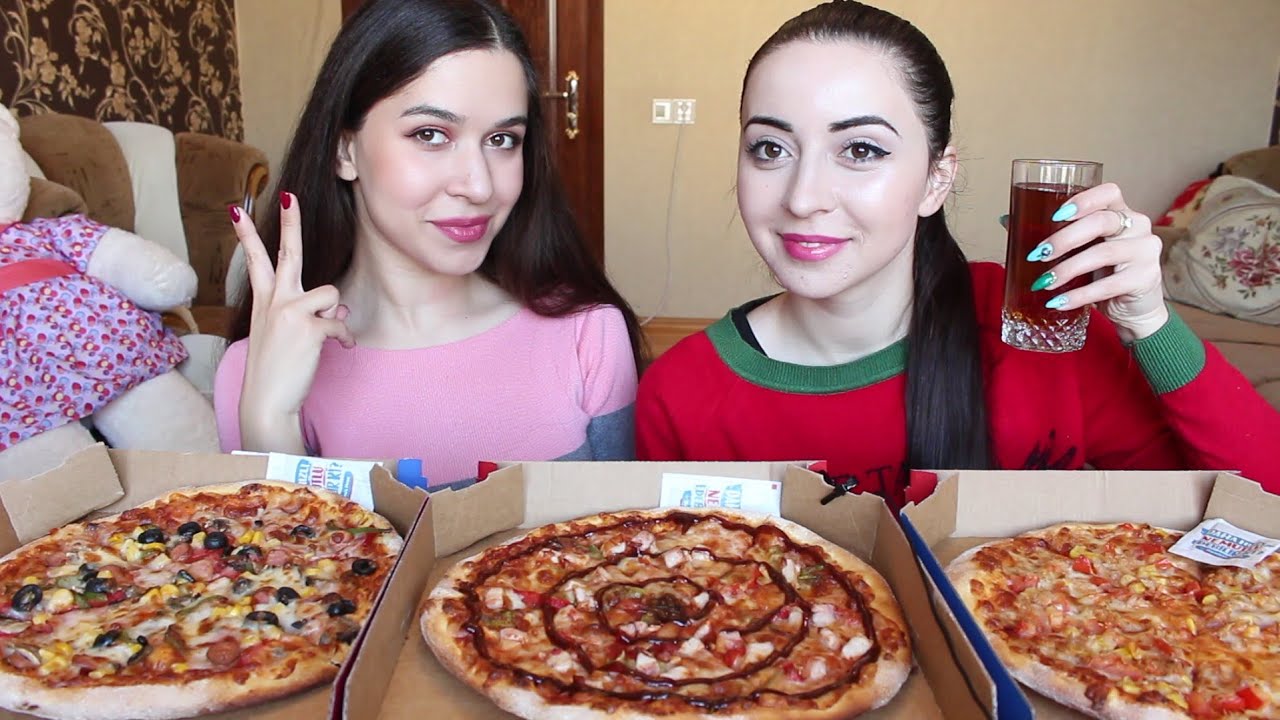 MUKBANG/3 ПИЦЦЫ ЗА РАЗ С AYKA EMILLY/СМОЖЕМ?