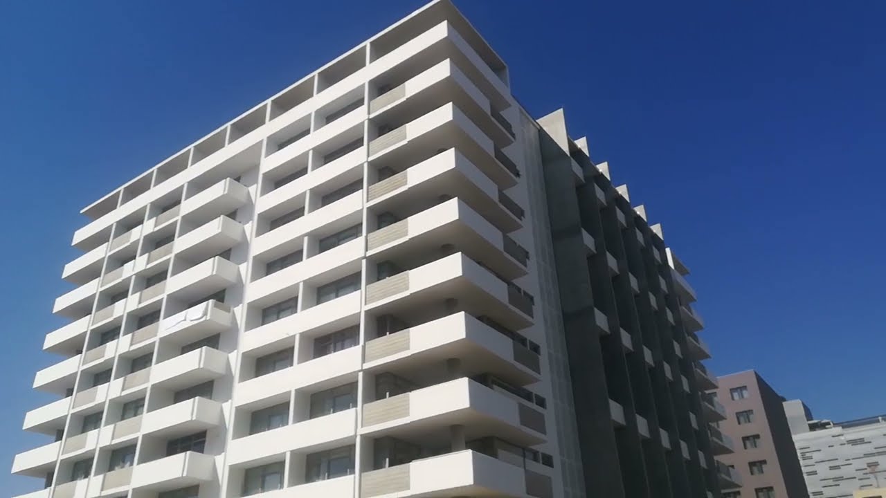 BEAUTIFUL ARCHITECTURAL VIEWS   l   AVANI HOTEL  l  HILTON HOTEL  l   Windhoek  City - Namibia 🇳🇦
