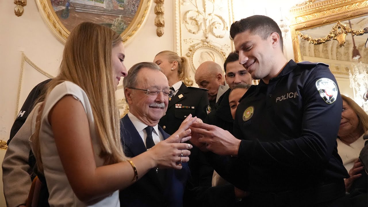 Pedida de matrimonio del policía local Chechu a Marina: ¡Ha dicho sí!