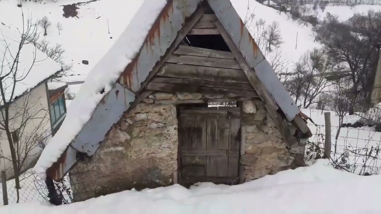 Selo Brđani - Konjic, kako je oslikao potporni zid...