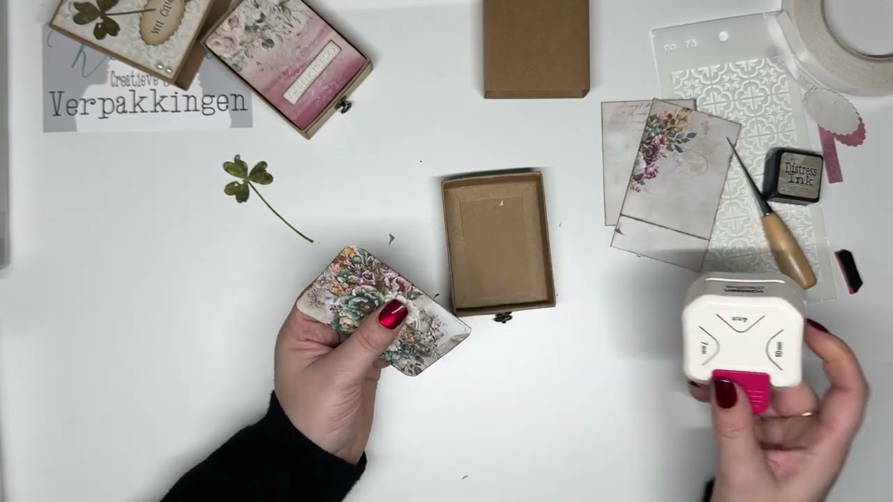 GUMMIAPAN TUESDAY & ADVENT 2025 | 31-12 door Beate