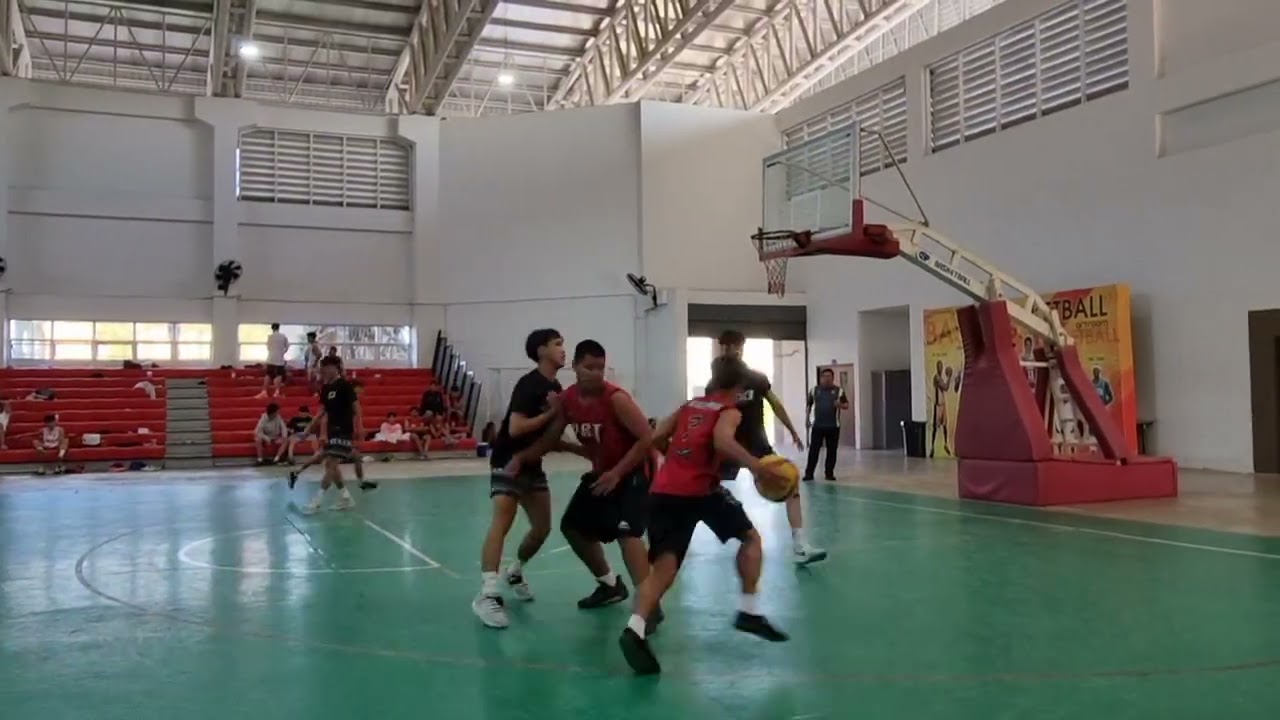 บาสเกตบอล3⚔️3ระหว่างทีมอัสสัมชัญลำปางกับทีมประชารัฐธรรมกุล🏀อัสสัมชัญลำปางชนะด้วยคะแนน 18/9   8/1/69